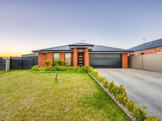 House for sale in Red Cliffs, Victoria