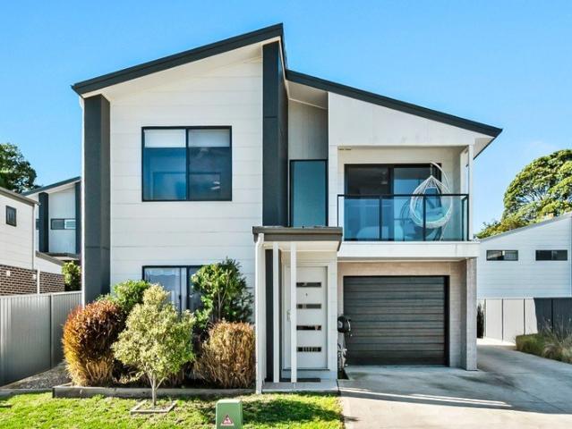 Townhouse for sale in Ambergate, New South Wales
