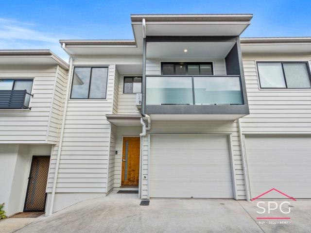 Townhouse for sale in Toombul, Queensland