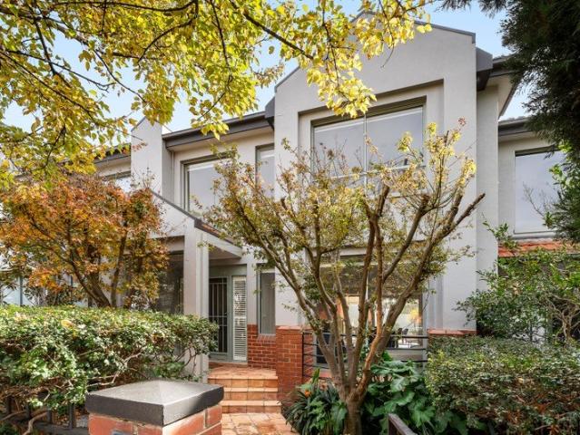 Townhouse for sale in Camerons Creek, Victoria