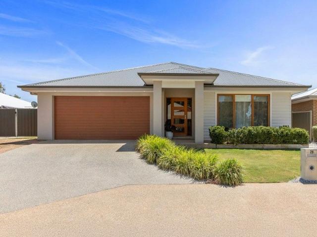 House for sale in Yarrawonga, Victoria