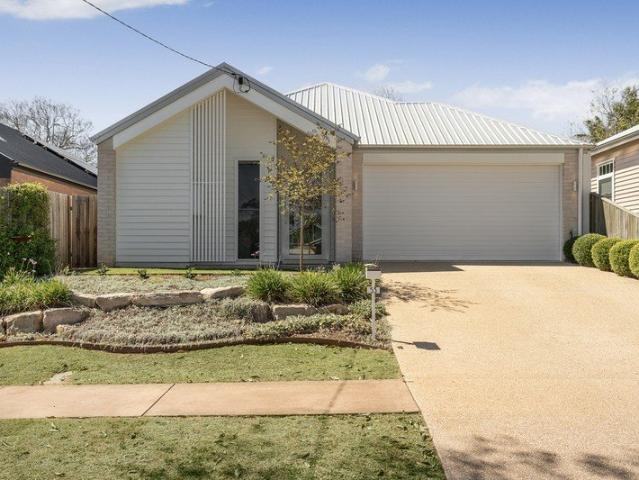House for sale in Mount Lofty, Toowoomba