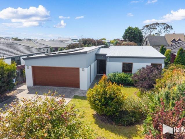 House for sale in Shearwater, Tasmania