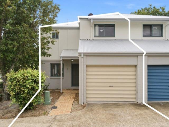 Townhouse for sale in Toombul, Queensland