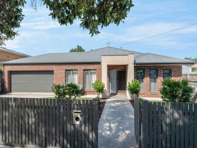 Apartment for sale in Hamlyn Heights, Geelong