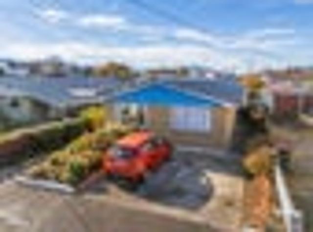 House for sale in Otakou