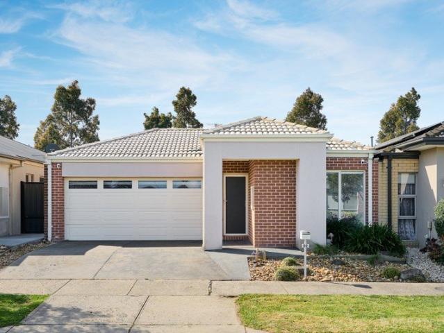 House for sale in Cranbourne North, Melbourne
