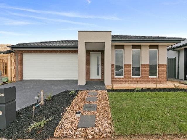 House for rent in Skylark Rise, Melbourne