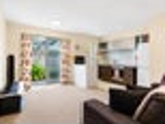 Apartment for sale in Three Kings, Oroua County
