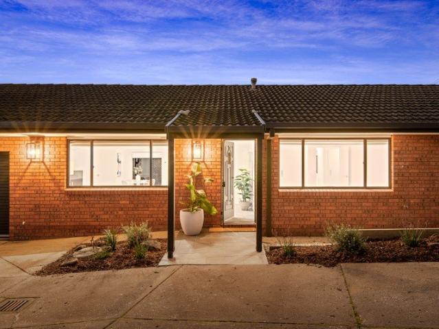 Townhouse for sale in Albury, New South Wales