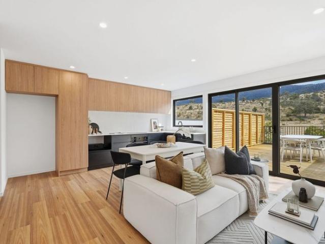 Townhouse for rent in Hobart, Tasmania
