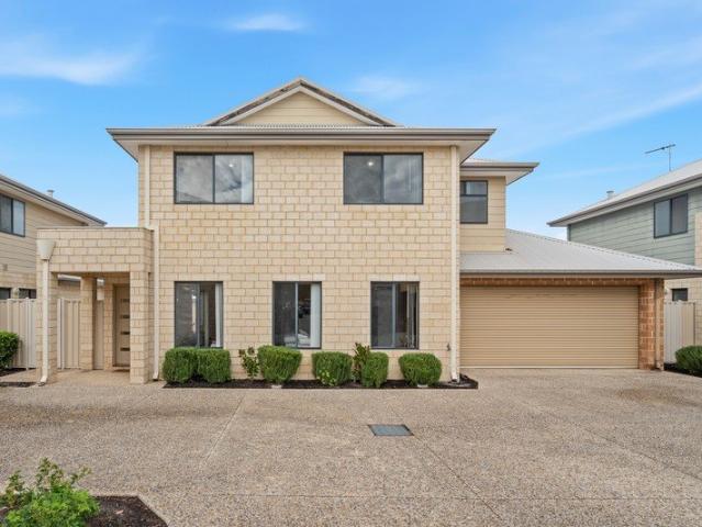 Townhouse for sale in Kewdale, Western Australia