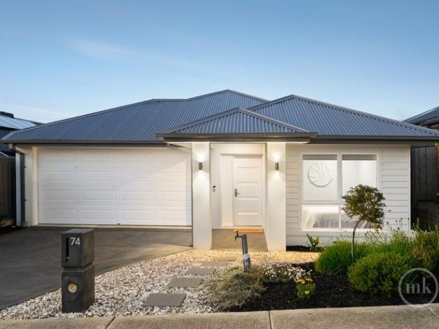 House for sale in Leafy Estate, Melbourne