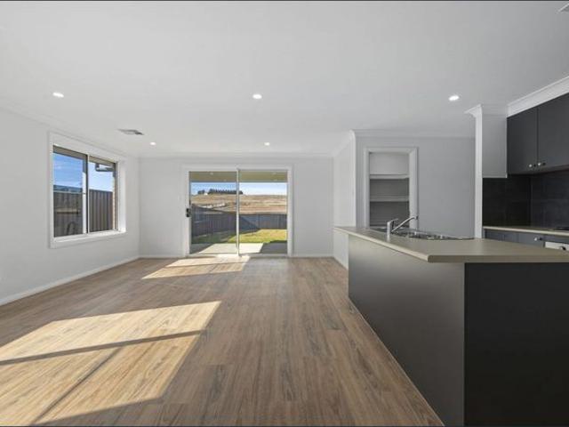 House for rent in Brisbane Grove, New South Wales