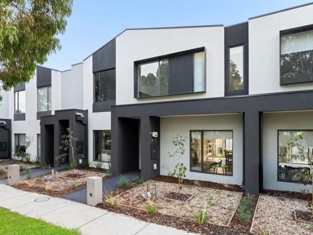 Townhouse for sale in Camerons Creek, Victoria