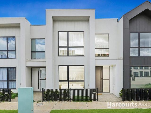 Townhouse for sale in Camerons Creek, Victoria