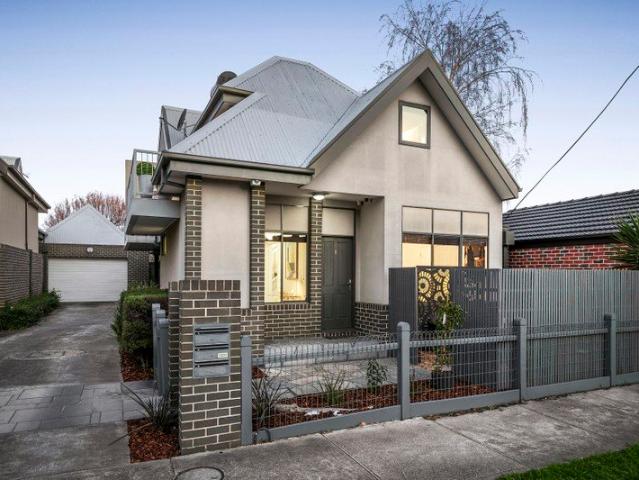 Townhouse for sale in Camerons Creek, Victoria