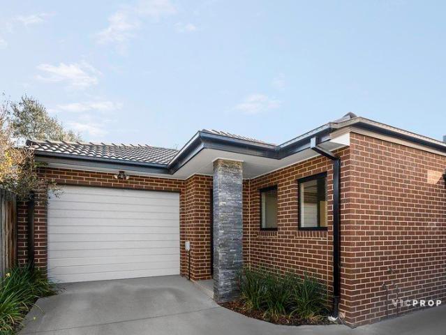 Townhouse for sale in Camerons Creek, Victoria