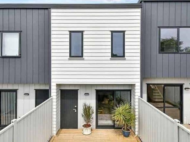 Townhouse for rent in Howick