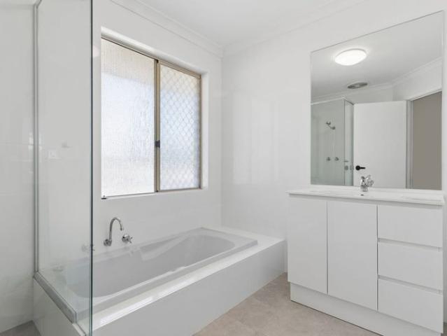 Apartment for rent in Parklands, Western Australia
