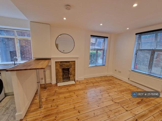 Apartment for rent in Brixton, Greater London