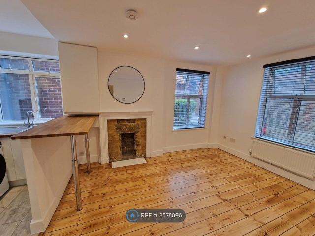 Apartment for rent in Brixton, Greater London