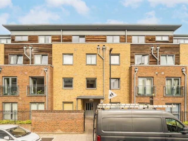 House for rent in Brixton, Greater London