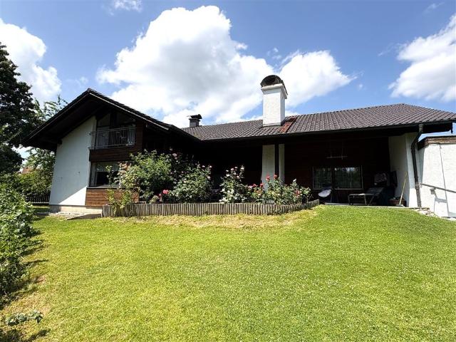 Villa kaufen in Raubling, Bayern