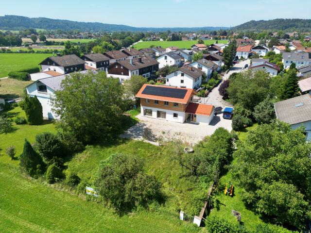 Erdgeschosswohnung kaufen in Kirchdorf am Haunpold, Bruckmühl