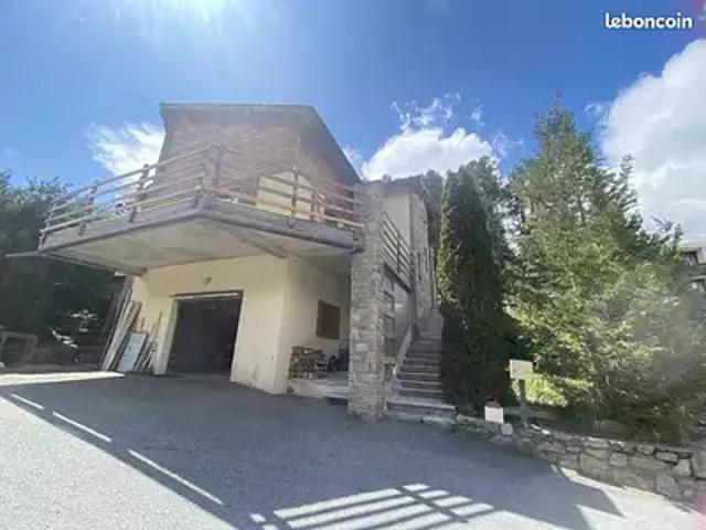 Maison vente à Village, Égat