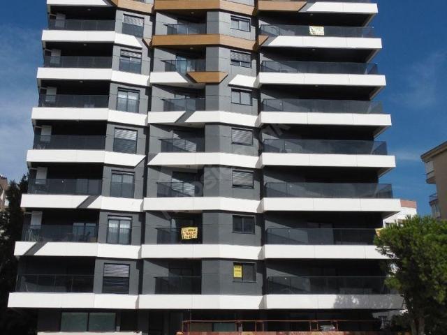Bayrakli, İzmir içerisinde satılık mülk
