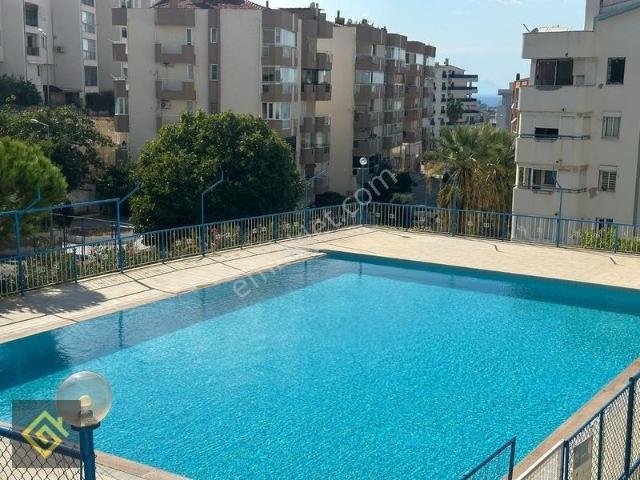 Ege, Kuşadası içerisinde satılık mülk