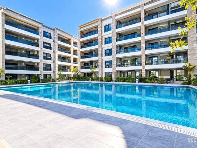 Kuşadasi, Aydin içerisinde satılık mülk