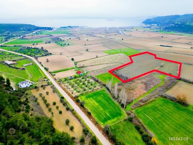 Eceabat içerisinde satılık Arsa