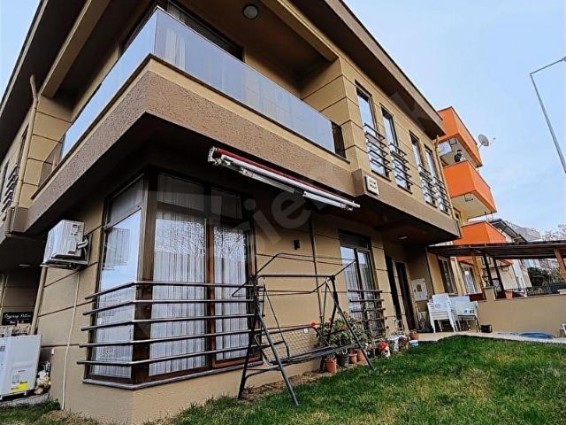 Eceabat içerisinde satılık Villa