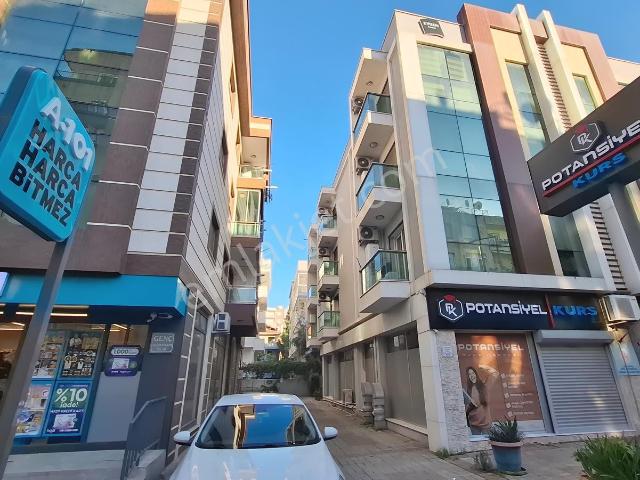 Bornova, İzmir içerisinde kiralık mülk
