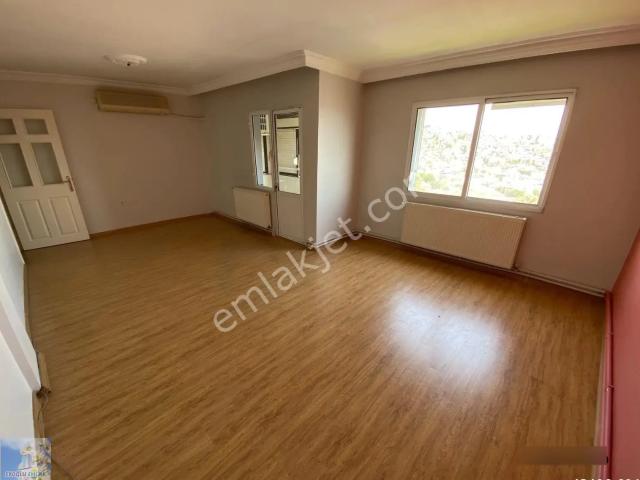 Çiğli, İzmir içerisinde kiralık mülk