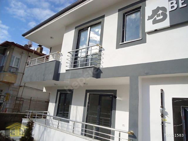 Merkez, Pazar içerisinde satılık mülk
