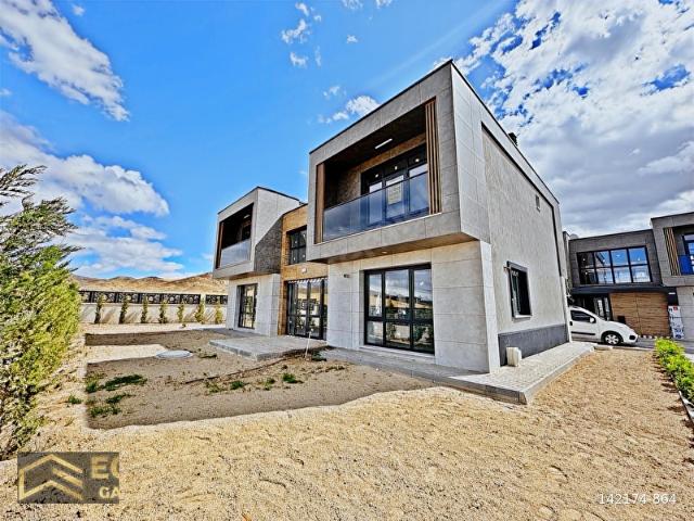 Yenimahalle, Ankara içerisinde satılık Villa