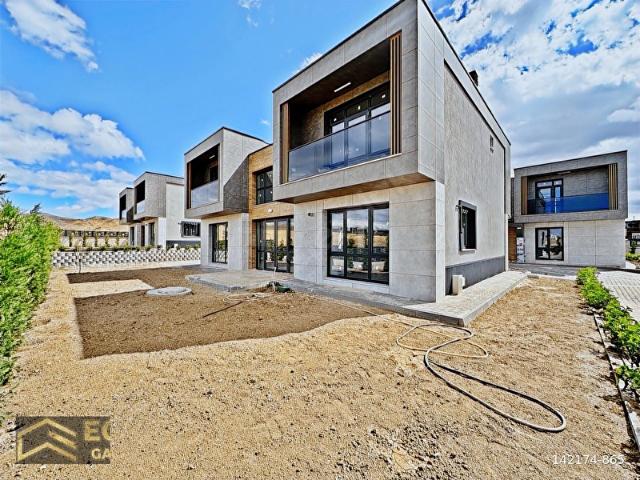 Yenimahalle, Ankara içerisinde satılık Villa