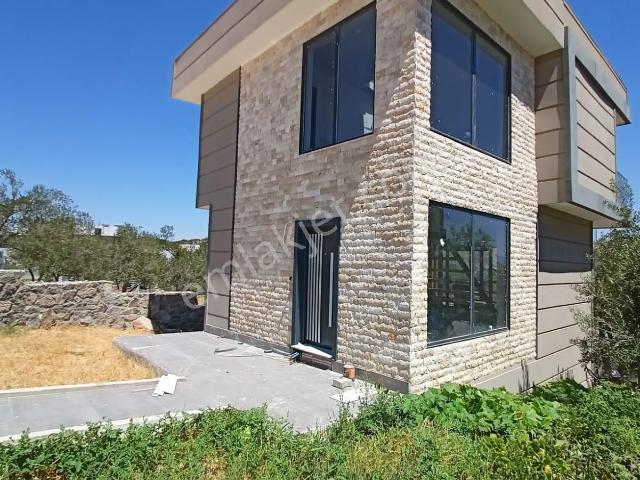 Dikili içerisinde kiralık Villa