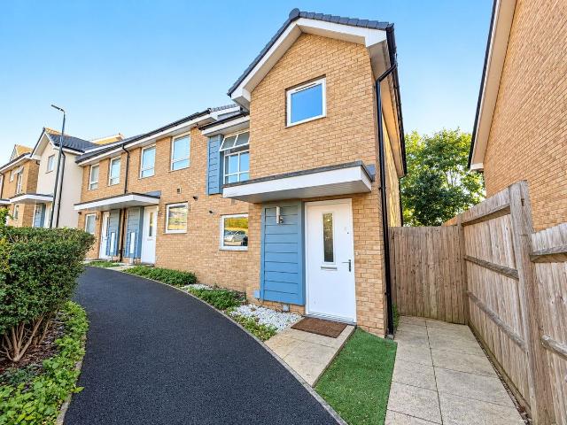House for rent in London Borough of Bexley, Greater London