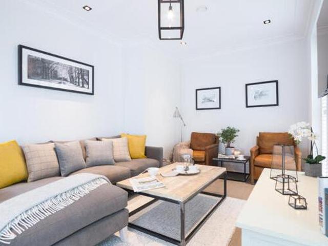 House for sale in Isleworth, Greater London