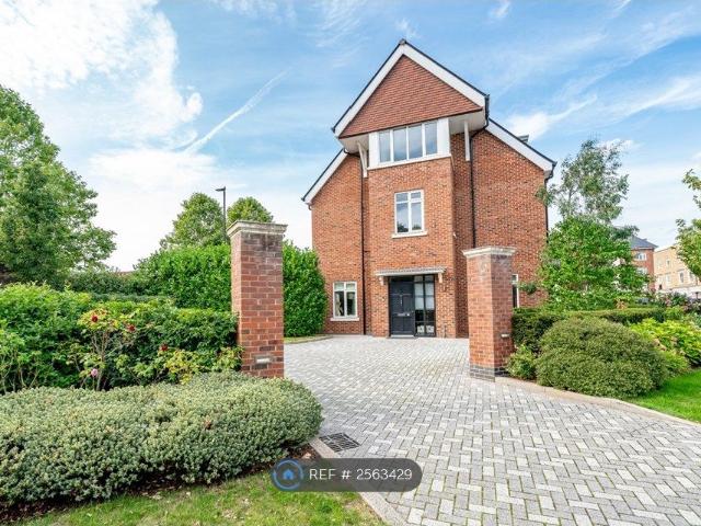House for rent in Fitzroy Gate, Greater London
