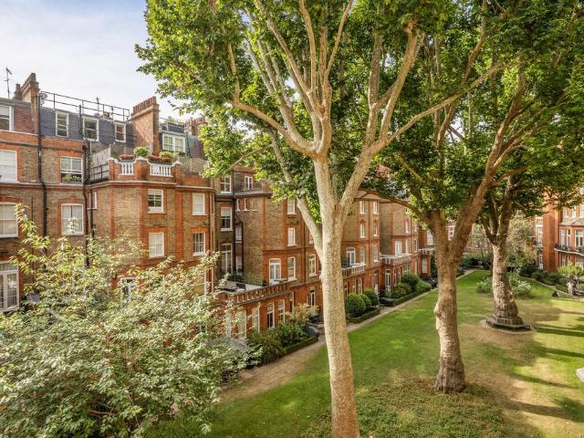 Apartment for rent in Chelsea, Greater London