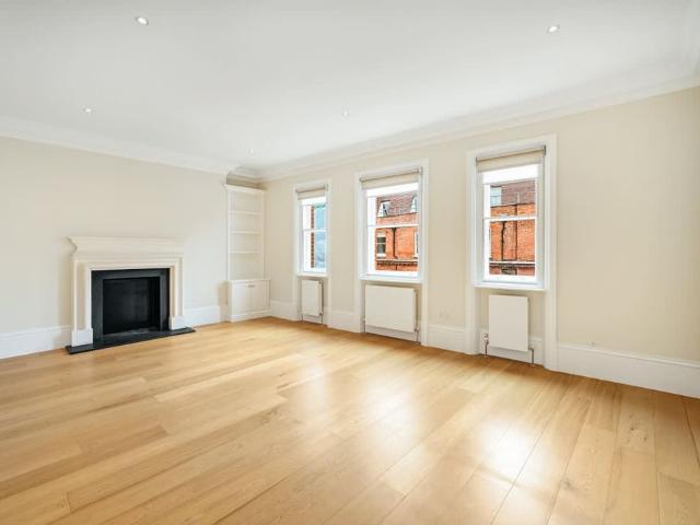 Apartment for rent in Chelsea, Cat Hill