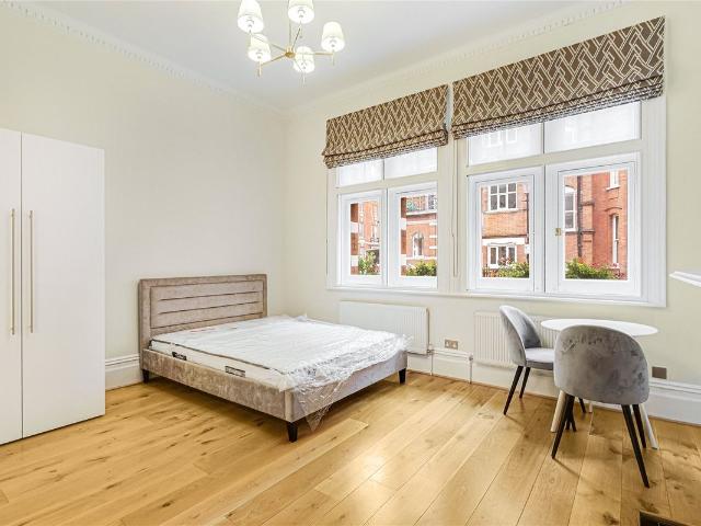 Studio for rent in Royal Borough of Kensington and Chelsea, Greater London