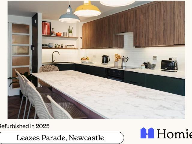 House for rent in Calderstones