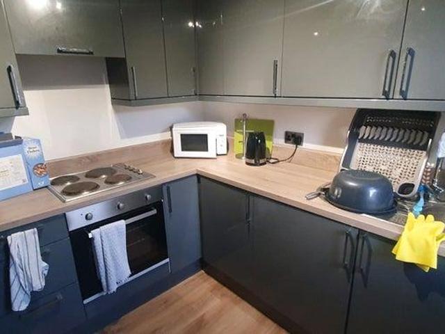 Apartment for rent in Ladybarn, Manchester