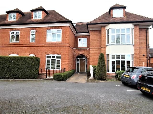 Apartment for rent in Ripley Springs, Runnymede